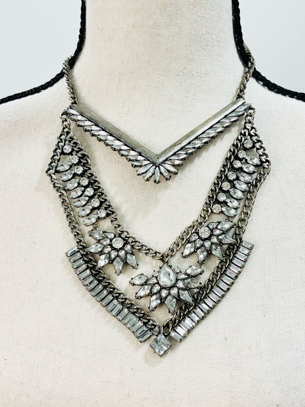 BaubleBar Grendel Crystal Bib Statement Necklace Gunmetal Silver Flawless